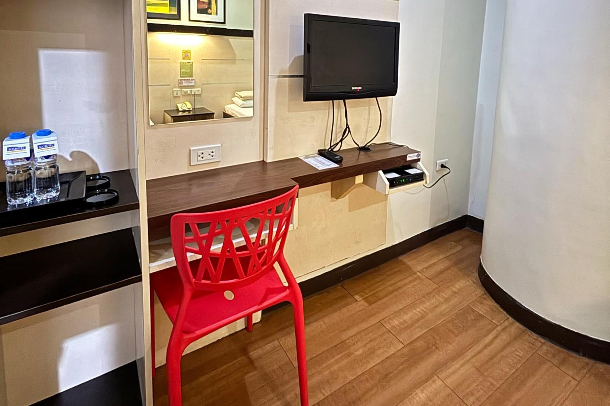 Sugbutel Family Hotel Cebu Powered By Cocotel Eksteriør bilde