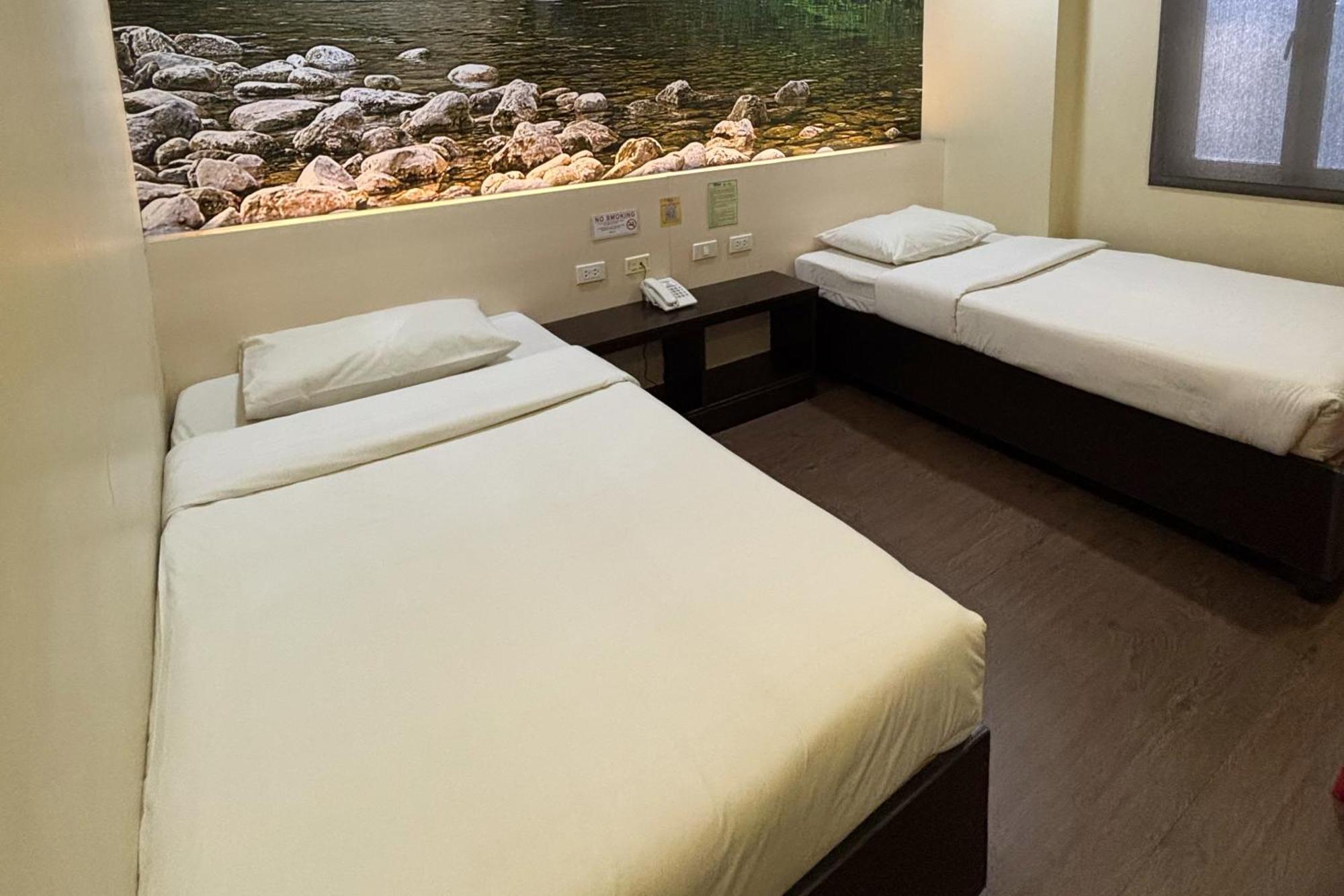Sugbutel Family Hotel Cebu Powered By Cocotel Eksteriør bilde