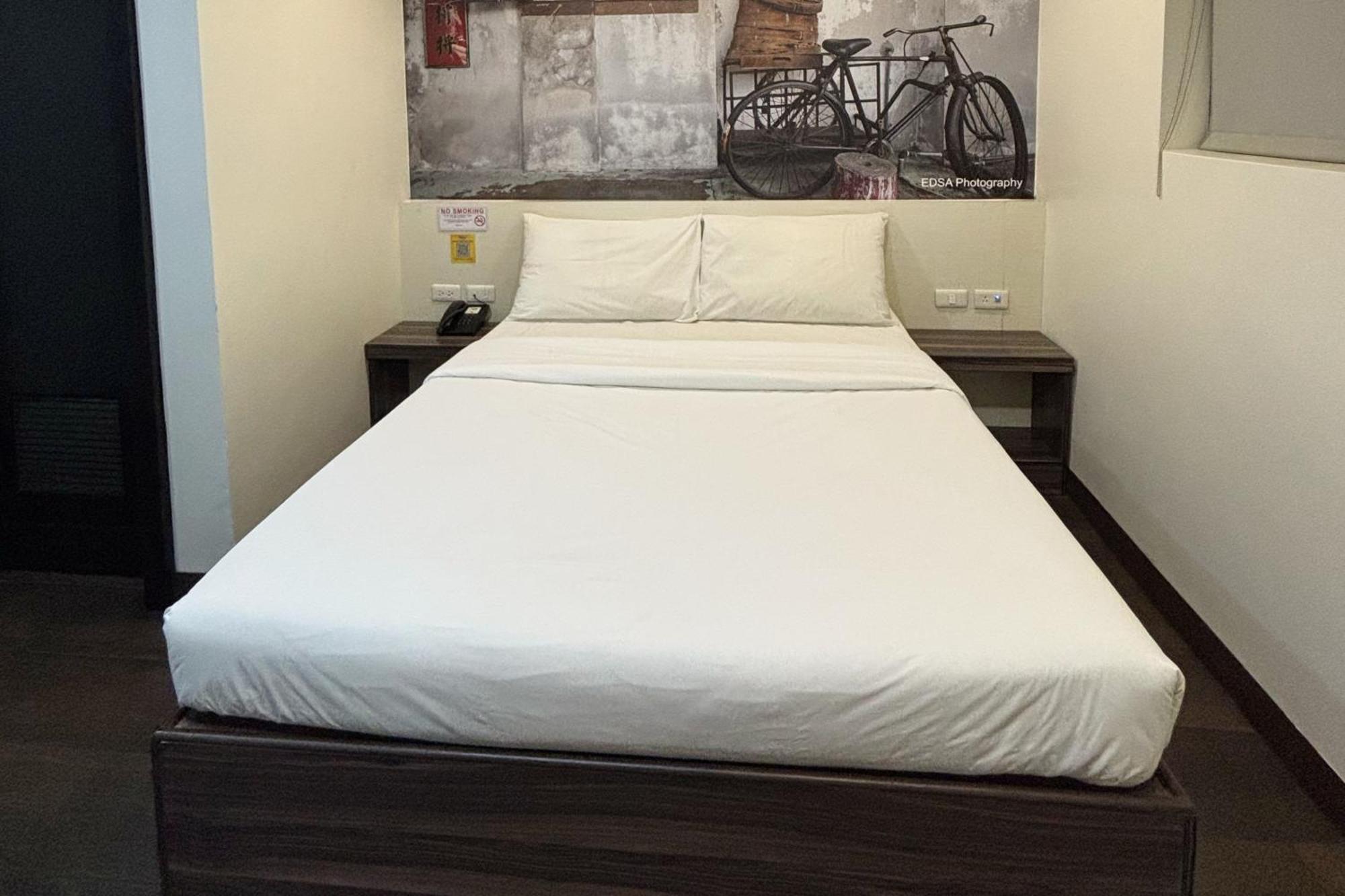 Sugbutel Family Hotel Cebu Powered By Cocotel Eksteriør bilde